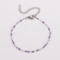 Dettaglio di perle in smalto viola su catena in acciaio inossidabile con chiusura a moschettone - Argento + Smalto Viola