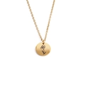 Détail du pendentif rond en acier doré avec gravure florale noire minimaliste - Février