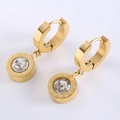 Pendientes de aro dorados en acero con números romanos y circonita transparente - Dorado