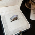 Zilveren open ring met een briljante ronde roze edelsteen in een fonkelende halo-zetting - Roze - Zirkoon Open Ring