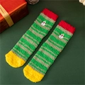 Calze di Natale in pile corallo con strisce colorate e ricamo di un pupazzo di neve - Taglia unica / Strisce Verdi