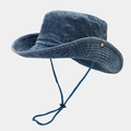 Detalle de sombrero de pescador en algodón lavado azul oscuro con cordón ajustable - Talla única / Azul oscuro