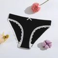 Mutandine di cotone a coste nere da donna con bordo in pizzo bianco e fiocco decorativo - S(30) / Nero