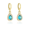 Detail van boheemse gouden oorbellen met blauwe zirkoonstenen en wit emaille decor - Wit Emaille & Blauw Zirkoon