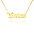 Collar de signo Piscis en acero inoxidable dorado con letras góticas y cadena en O - Piscis / Dorado