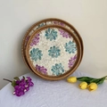 Set of two handmade rattan trays with inlaid white seashell and floral pattern - Blue & Purple / 2-Piece Set