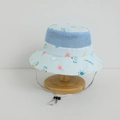 Dettaglio del cappello da sole per bambini con rete traspirante e stampa di elefante - 54cm (3-8 anni) / Blu-Elefante