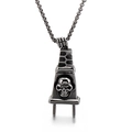 Collana retrò da uomo in acciaio inossidabile con ciondolo a teschio e presa su sfondo bianco - Stile a Forma di Spina di Teschio (KP83328-BDJX)