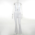 Weißer Neckholder-Jumpsuit aus Spitze mit tiefem V-Ausschnitt und ausgestelltem Bein - S / Weiß