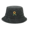 Gewaschener Fischerhut aus kholgrauem Denim mit Sonnenblumen-Stickerei und Ösen - M (56-58cm) / Schwarz