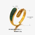 Anillo ajustable de acero inoxidable con detalles de esmalte brillante verde y dorado - Brillo Verde y Dorado (Estilo 1)