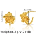 Detailed view of C-shaped flower earrings with product dimensions and weight specs - KE0457