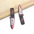 Pendentifs poignards sanglants en acrylique pour boucles d'oreilles Halloween - Poignard Sanglant en Acrylique (16986)
