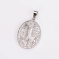 Relief détaillé de la main de Fatima sur un collier avec pendentif ovale vintage - Couleur Acier (sans chaîne)