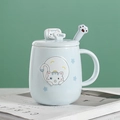 Mug en céramique bleue avec motif chat, couvercle et cuillère en forme de patte - Petit Chat Bleu / Bleu