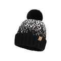 Berretto invernale in maglia con pompon, motivo jacquard bianco e nero e toppa in pelle - Nero