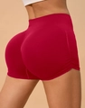 Rote High-Waist-Sportshorts mit Scrunch-Butt-Effekt für Yoga und Fitnesstraining - S / Rot