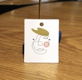 White earring display card with minimalist line art face design on a wood background - 4.9*6.2cm【JYXT-001】Earring Card