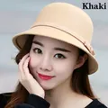 Elegante cappello cloche in feltro di lana kaki da donna con nastro decorativo coordinato - Beige