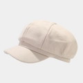 Detalle de una gorra octogonal beige en tejido de lana texturizado para la temporada otoño - M (56-58cm) / Beige