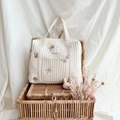 Gesteppte Mama-Tasche aus Baumwolle in Creme mit Tierstickerei und Schultergurt - Kaninchen