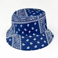 Chapeau bob en coton bleu foncé avec imprimé cachemire blanc et bord surpiqué - M (56-58cm) / Bleu marine