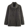 Gros plan sur la maille torsadée épaisse et le col côtelé du cardigan gris foncé - Taille unique / Gris
