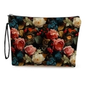 Pochette trucchi floreale con rose rosse e bacche su uno sfondo scuro elegante - Floreale Retrò