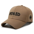 Khakifarbene Baseballkappe mit NY&ED-Stickerei und Wabenstruktur-Stoffdetail - Verstellbar / Dunkelbeige