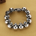 Pulsera de calaveras en acero inoxidable plateado antiguo con cierre de estilo punk - Color Acero