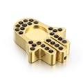 Colgante mano de Fátima dorada con circonitas negras y bisel redondo para joyas - Dorado (KLJ4107-Z)