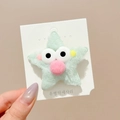 Pince à cheveux étoile en peluche verte avec yeux de dessin animé et nez rose - Environ 6cm / 9# Pince à Cheveux Étoile avec Nez Rond Rose