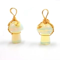 Pendentif champignon en verre opale fait main avec fil doré et détails en spirale - Opalite Ton Or