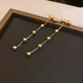 Élégantes boucles d'oreilles pendantes dorées avec longues chaînes et perles - Style Perle Plaquée Or Véritable (Tige Argent S925)
