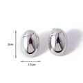 Pendientes ovalados geométricos de plata pulida de 2 cm de alto y 1,7 cm de ancho - Pendiente de Botón Ovalado Plateado Brillante / 2.0cmx1.7cm