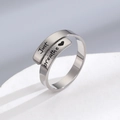 Anello aperto minimalista in acciaio inossidabile con incisione 'Just breathe' e cuore - Colore acciaio