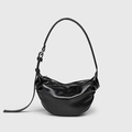 Sac hobo en cuir verni plissé noir à bandoulière au design minimaliste chic - Noir