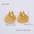 Abstract shell-shaped 18K gold plated titanium steel earrings with radial texture EH11252 - Gold Geometric Shell Style (EH11252)