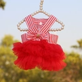 Vestido a rayas para mascotas con falda de tul rojo y lazo en percha de perlas - XS / Rayas Rojo Brillante