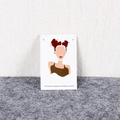 Boucles d'oreilles argentées sur carte d'affichage blanche avec portrait minimaliste - Style KP128 / 100 Pcs/Paquet