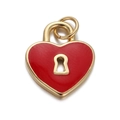 Vista macro de colgante de candado de corazón rojo y dorado para hacer joyas - Candado de Corazón Rojo