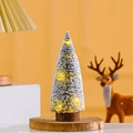 Mini-Weihnachtsbaum mit weißer Beflockung, warmen LED-Lichtern und Holzsockel-Detail - Beflockter Baum mit Licht / 20cm (20*8cm)
