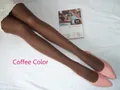 Détail du collant en velours marron café avec fini mat et texture élastique douce - Entrejambe fermé / Café