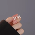 Orecchini a perno minimalisti in argento sterling S999 con fiocco lucido per donna - Argento / Argento 999