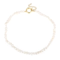 Collier en perles d'eau douce baroques avec fermoir à ressort doré sur fond blanc - Chaîne de Clavicule Dorée (KN229601-Z)