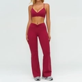 Set yoga bordeaux con reggiseno sportivo a V e leggings a campana a vita incrociata - Taglia S / Top E Pantaloni / Reggiseno + Pantaloni a Zampa / rosso ciliegia