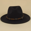 Schwarzer Retro-Filzhut mit breiter Krempe, braunem Lederband und Metallschnallen - M (56-58cm) / Schwarz (Braunes Seil)