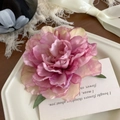 Pince à cheveux fleur de pivoine rose et beige dans un plat en céramique et ruban soie - Violet Taro