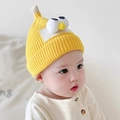 Cute yellow knitted baby hat with cartoon big eyes and pointed top for winter - One Size / Angry Birds Style / Yellow