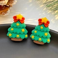 Christmas tree stud earrings in resin with colorful 3D details and holiday design - Christmas Tree (10596)
